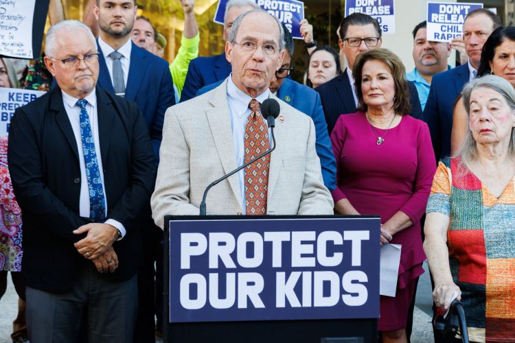 Lawmakers, Victims’ Advocates Rally Against Early Release of Convicted Child Predator